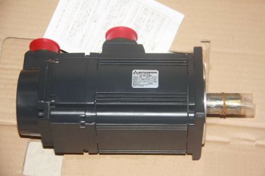 NEW MITSUBISHI AC SERVO MOTOR HC-RF153BK HCRF153BK EXPEDITED SHIPPING
