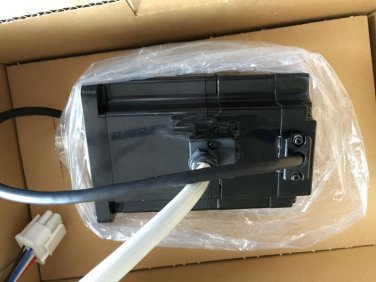 NEW ORIGINAL YASKAWA AC SERVO MOTOR SGMPH-04AAA4B EXPEDITED SHIPPING