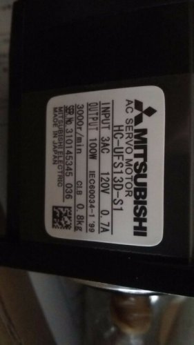 MITSUBISHI AC SERVO MOTOR HC-UFS13D-S1 NEW ORIGINAL EXPEDITED SHIPPING
