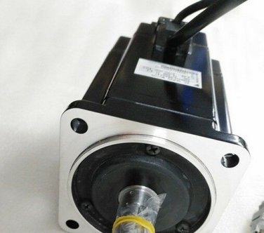 YASKAWA AC SERVO MOTOR SGMAH-08AAF41D NEW ORIGINAL EXPEDITED SHIPPING