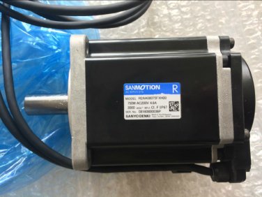 NEW ORIGINAL SANYO DENKI SERVO MOTOR R2AA08075FXH00 EXPEDITED SHIPPING