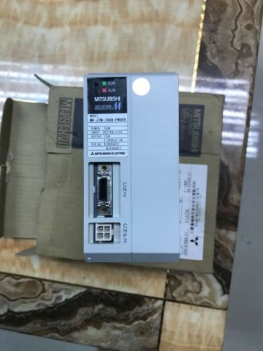 MITSUBISHI AC SERVO DRIVER MR-J2M-70DU-PW009 NEW ORIGINAL FREE EXPEDITED SHIPING