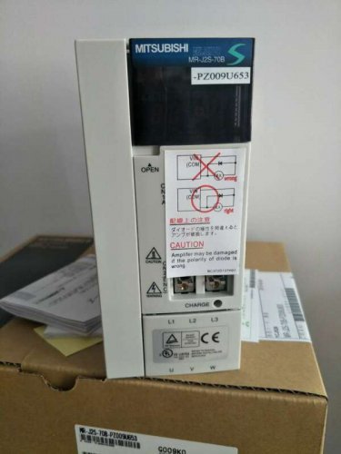 MITSUBISHI AC SERVO DRIVER MR-J2S-70B-PZ009U53 NEW EXPEDITED SHIPPING