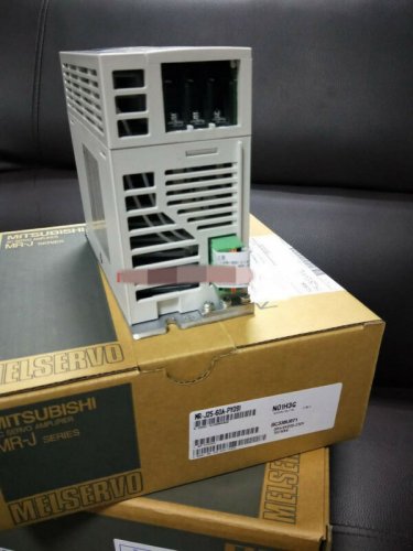 NEW MITSUBISHI AC SERVO DRIVER MR-J2S-70A-PY091 EXPEDITED SHIPPING