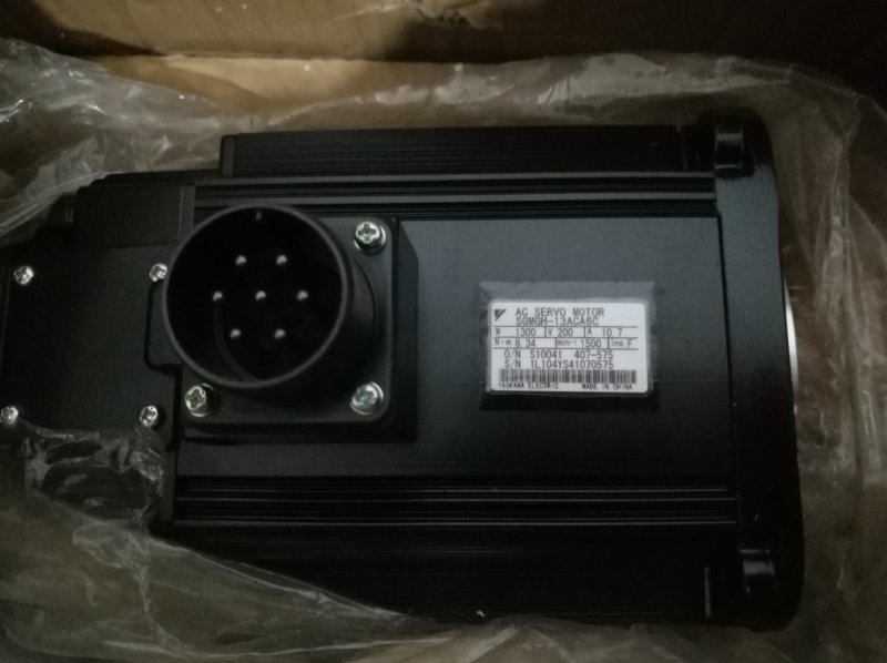 1PC YASKAWA AC SERVO MOTOR SGMGH-13ACA6C NEW FREE EXPEDITED SHIPPING