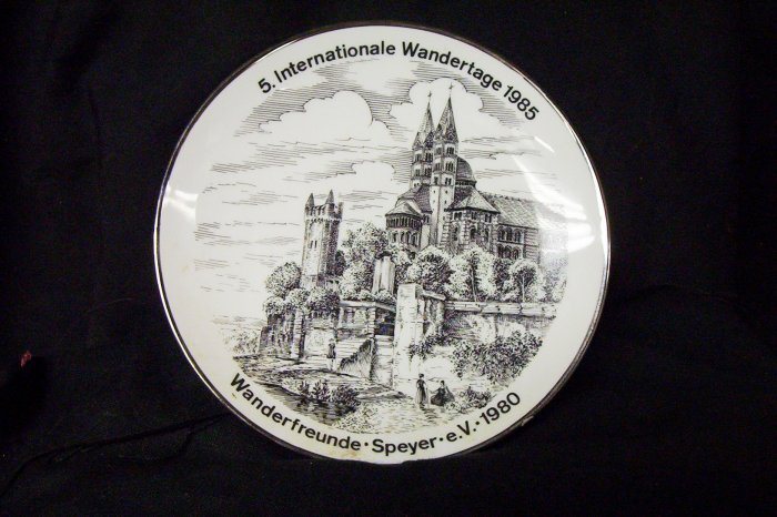 5. Internationale Wandertage 1985 Com. Plate