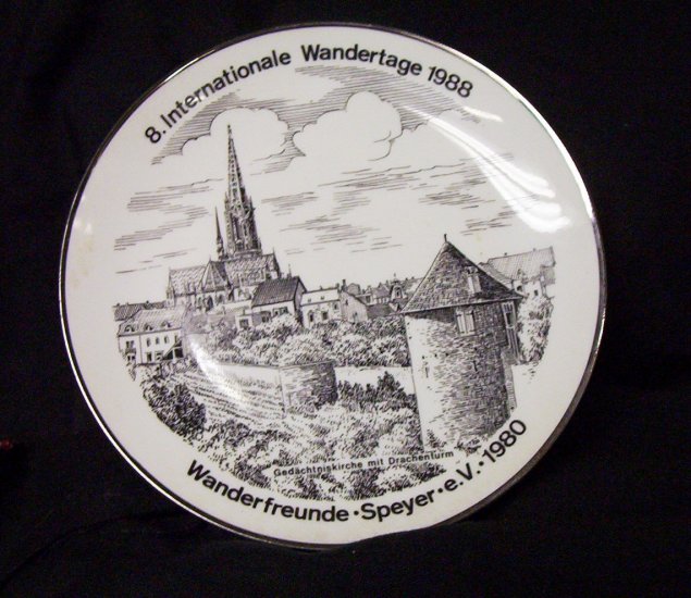 8. Internationale Wandertage 1988 Com. Plate