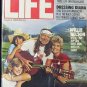 LIFE MAGAZINE August 1983 (Willie Nelson)