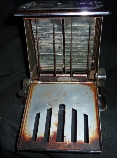 Vintage Antique Westinghouse Toaster, circa 1930's in good condition ...