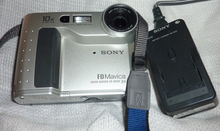 Sony Mavica Camera MVC-FD75
