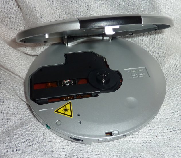 Durabrand Virtual Skip Free CD Player with Case and Earphones DDM454