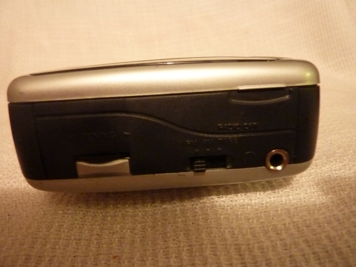 Audiovox Portable AM/FM Radio Stereo Cassette Player