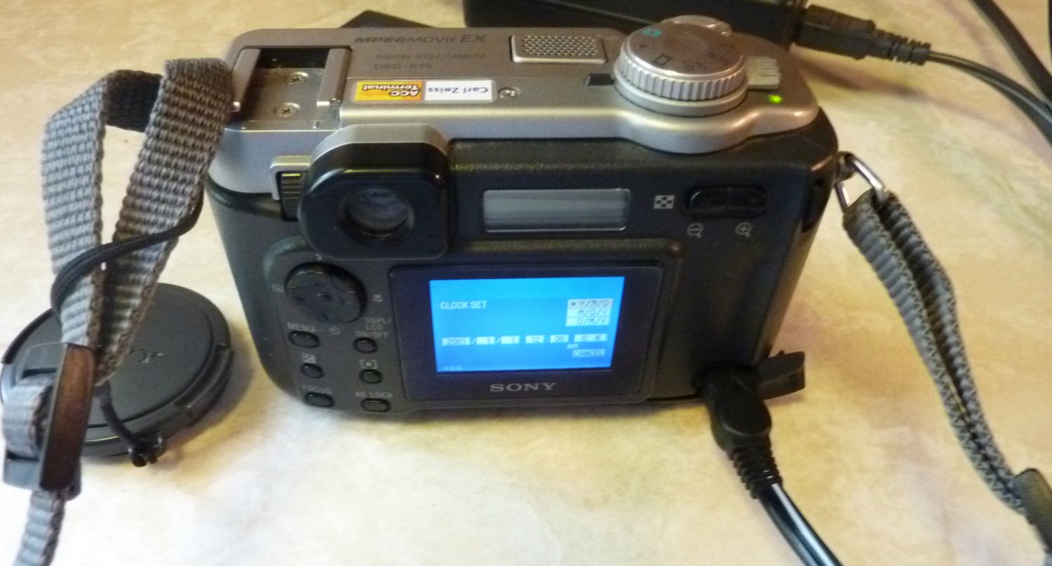 Sony Mpegmovie EX DSC S75 Tested with Battery and Charger with Carl Zeiss Lens