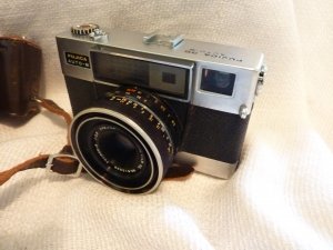 Fujica 35 mm Auto-M With Field Case