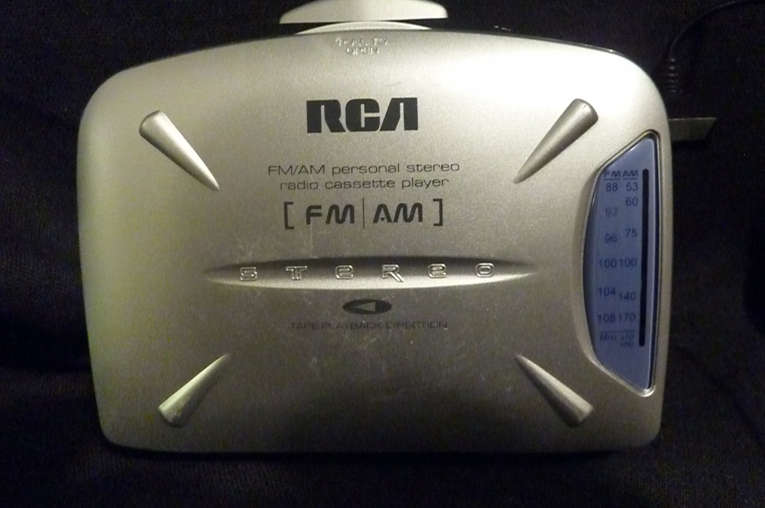 RCA FM/AM Personel Stereo radio Cassette player RP-1824A