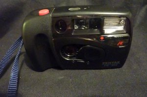 Pentax PC-313 AE Point & Shoot 35mm Camera