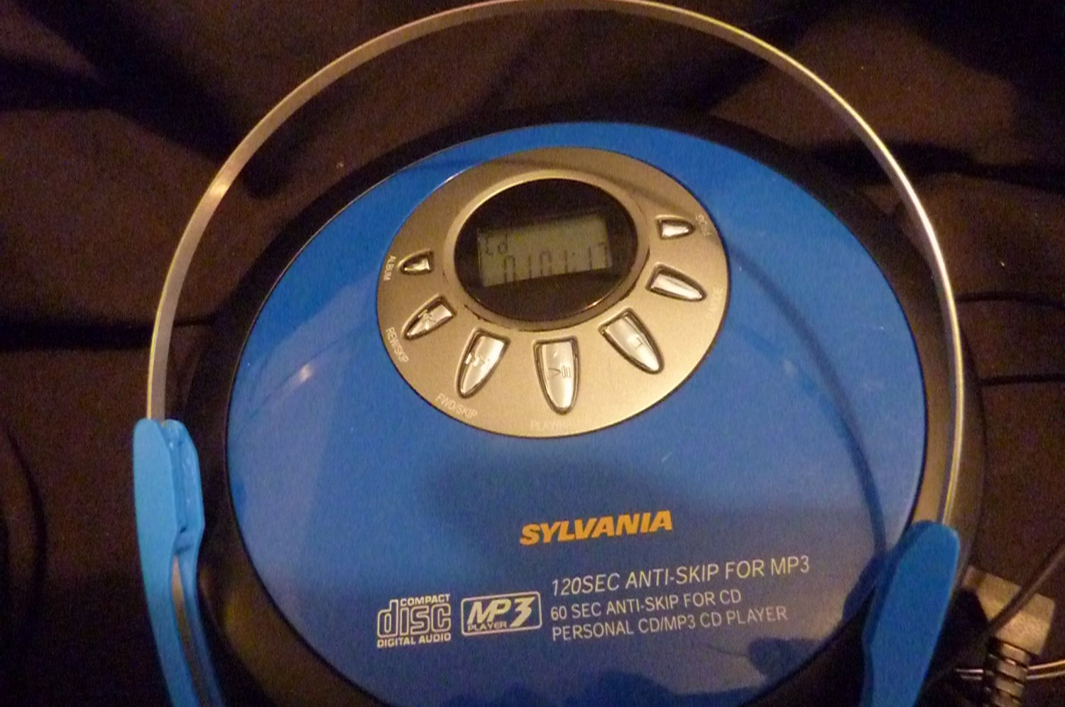 Sylvania SCDMP421 Portable CD/MP3 Player