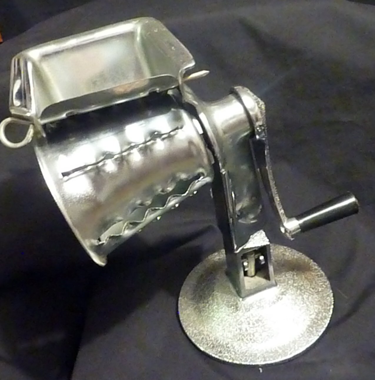 Vintage SALAD KING Food Processor vegetable cutter shredder slicer w