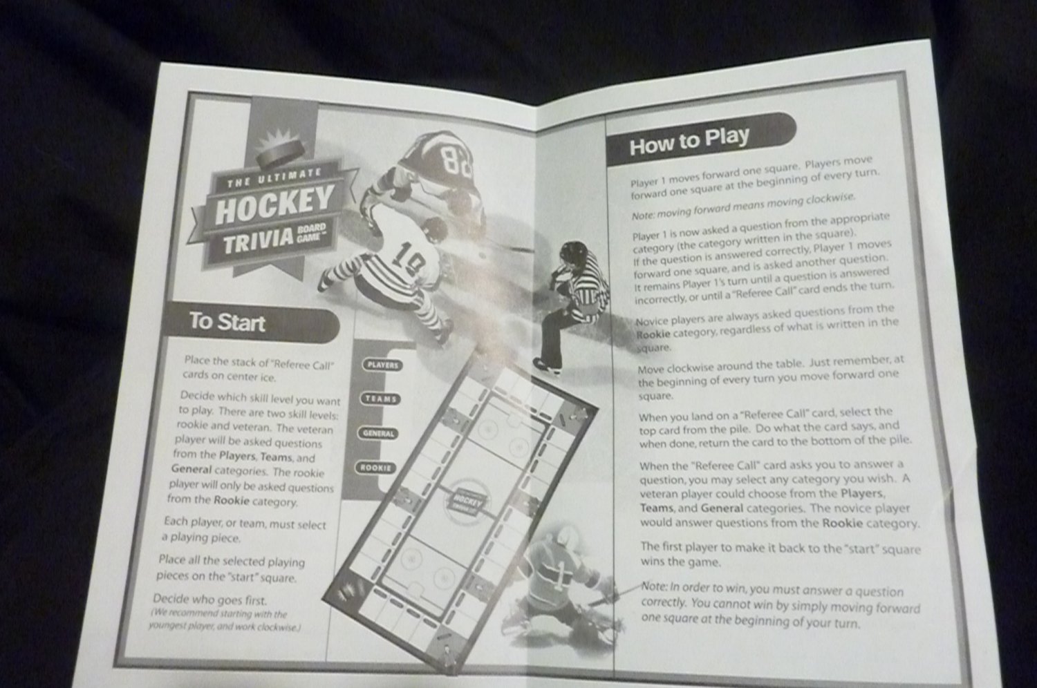 THE ULTIMATE HOCKEY TRIVIA BOARD GAME- 2004