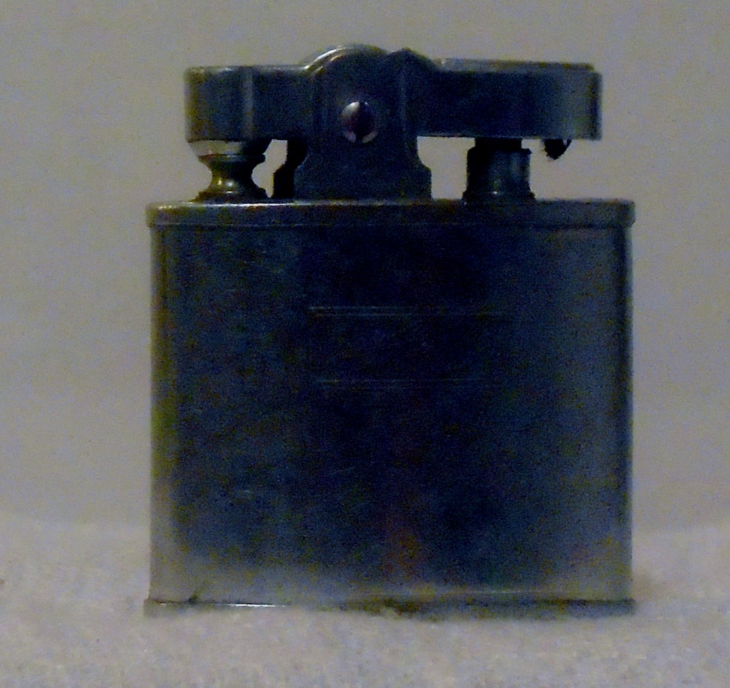 Auer Champion Certified Quality Controlled Japan Lighter
