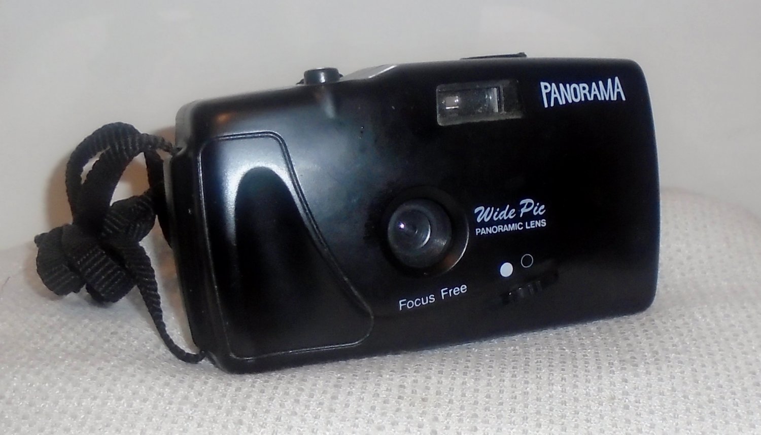 Panorama Wide Pic Focus Free 35mm Camera