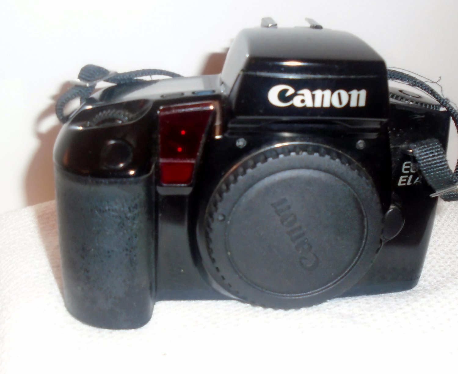 Canon EOS Elan 35mm SLR Film Camera Body Only