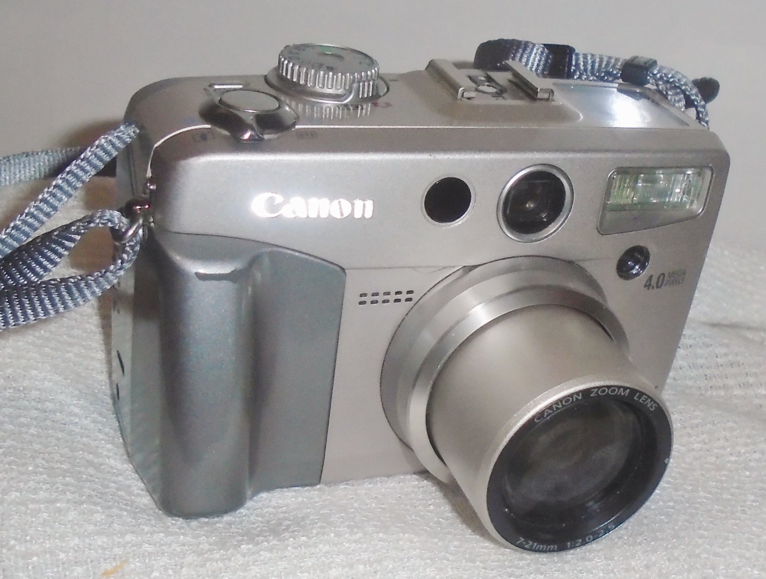 Canon PowerShot G2 4.0MP Digital Camera - Field Case