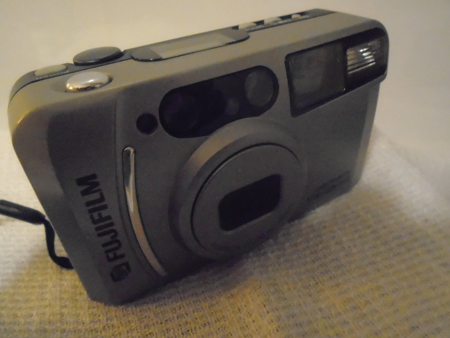 Fujifilm Discovery S700 Zoom Date Camera