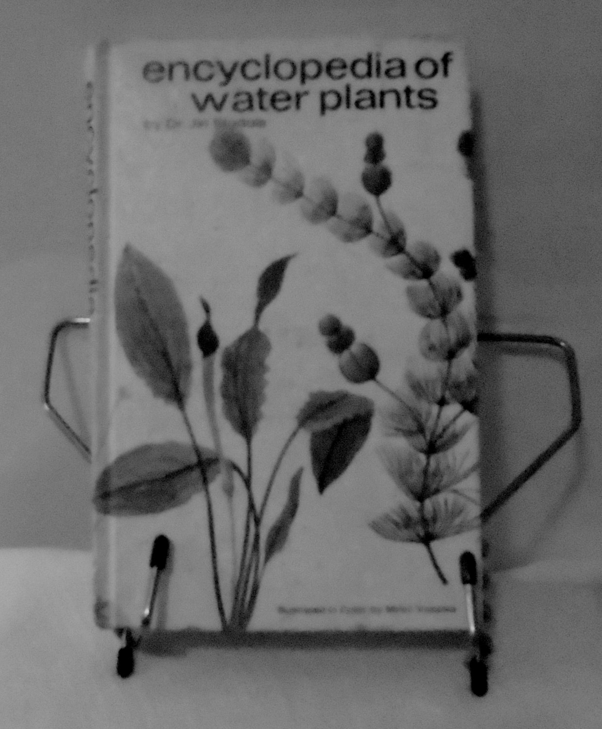 Encyclopedia of Water Plants - Dr. Jiri Stodola