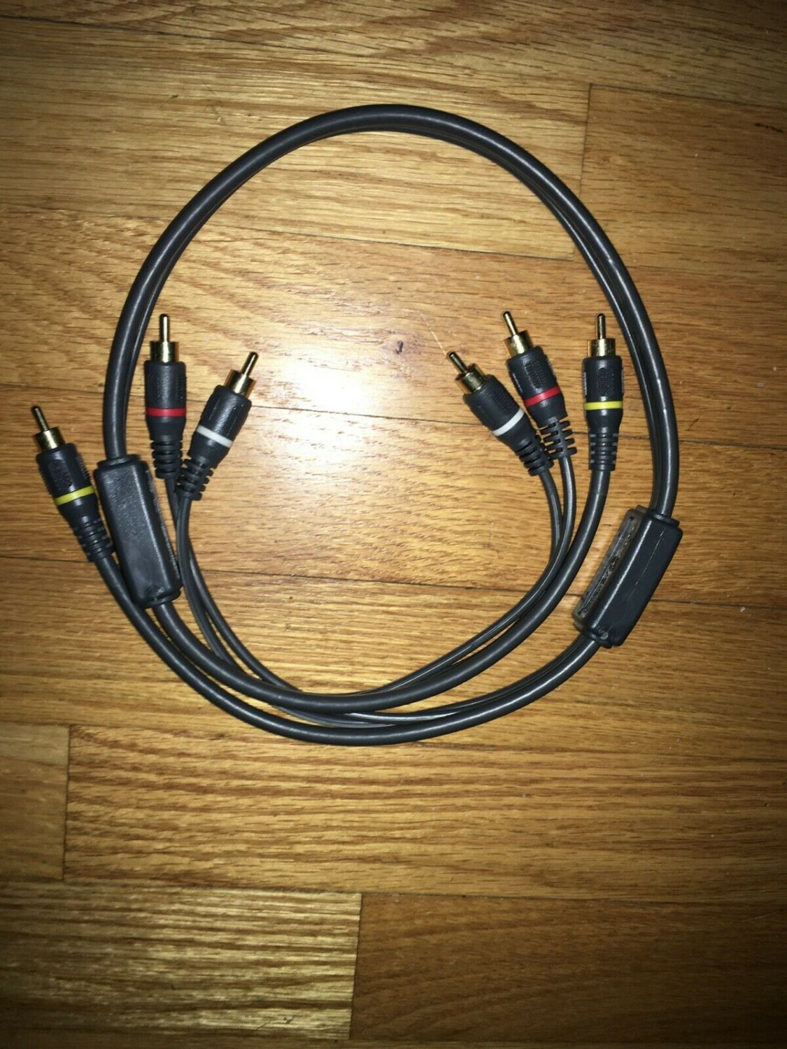 Stellar Labs OFC Composite/Component Video Cable, Heavy Duty 30"