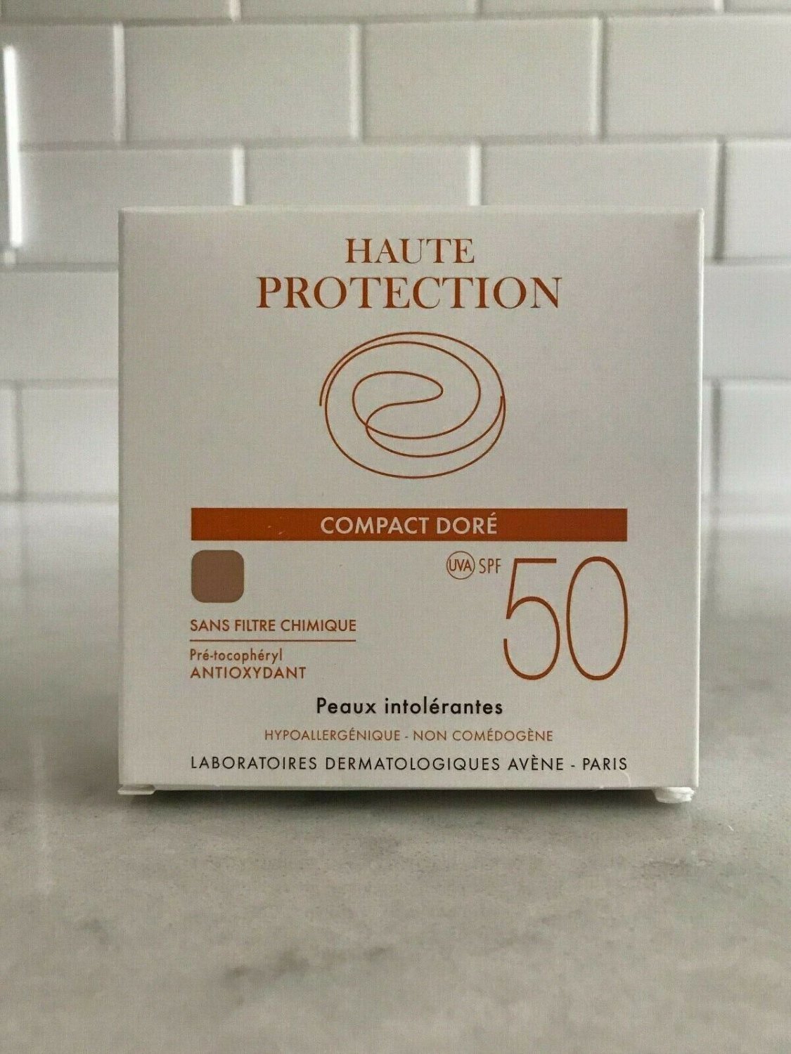 Avene Haute Protection Compact Teinte Spf50 Gold Dore 10gr  ORIGINAL