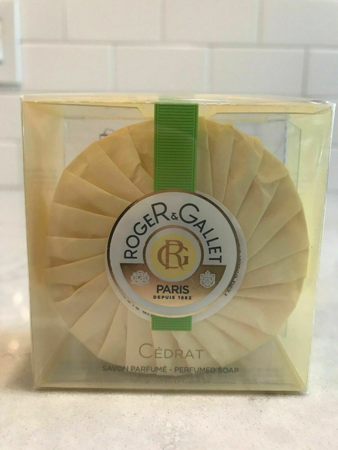 Roger & Gallet Fleur Cedrat Citrus Perfumed Fresh Soap Crystal Box 100g