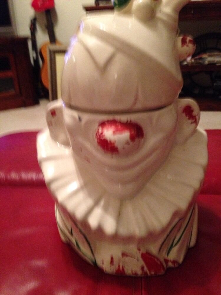 MCCOY Original  1940s Cookie Jar Clown Cold Painted pottery White