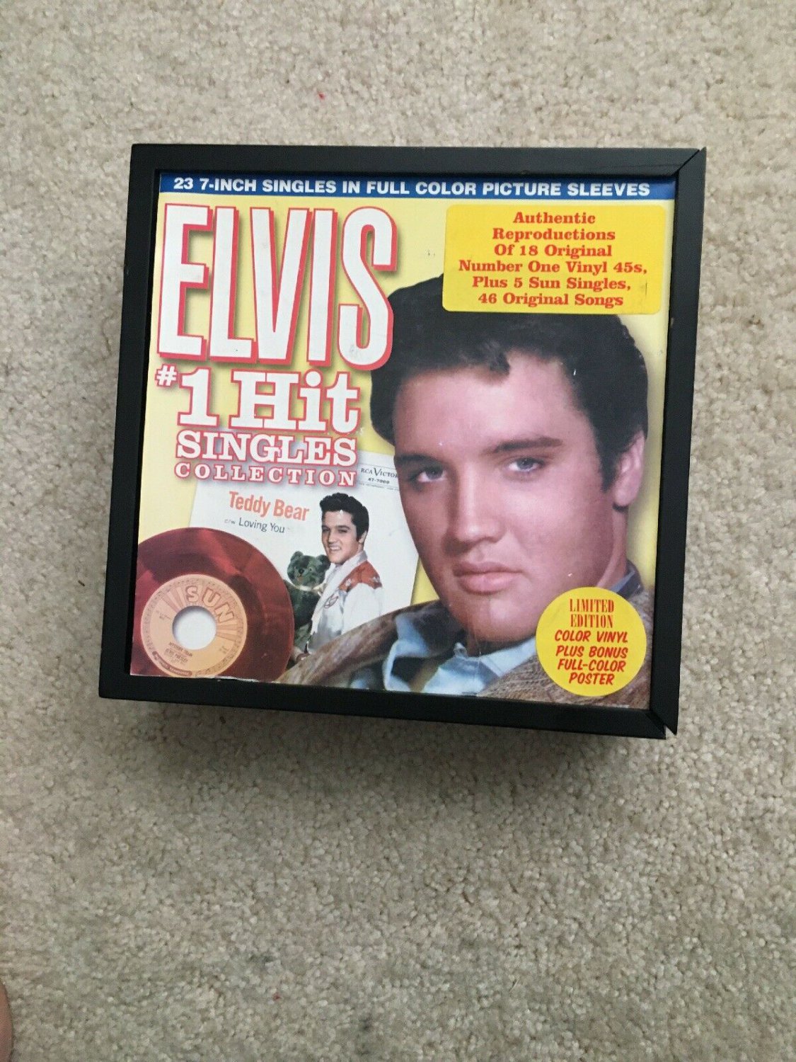 ELVIS PRESLEY VINYL BOX