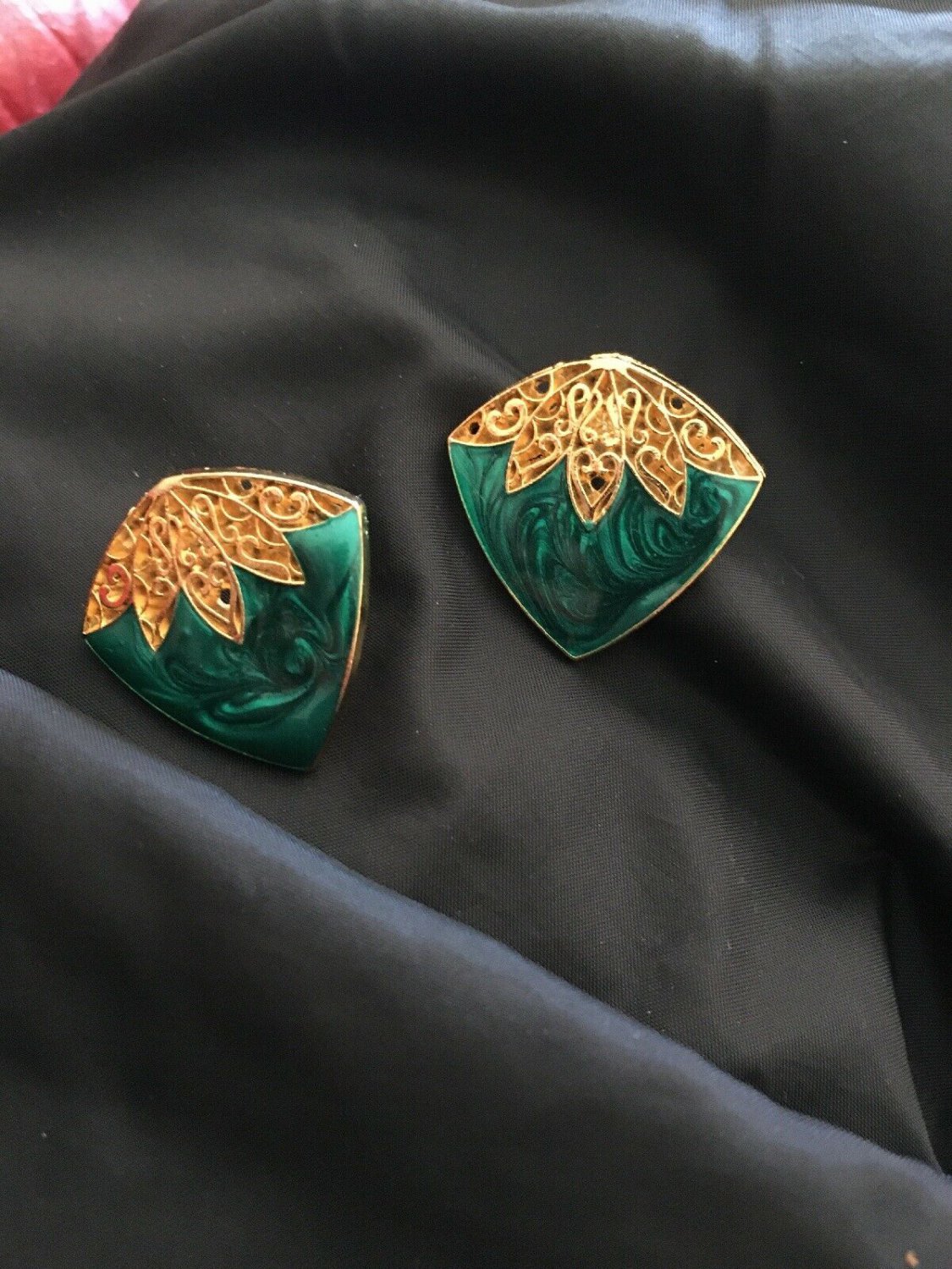 Vintage Signed VAL Green & Red Enamel Gold Tone Post Pierced Earrings