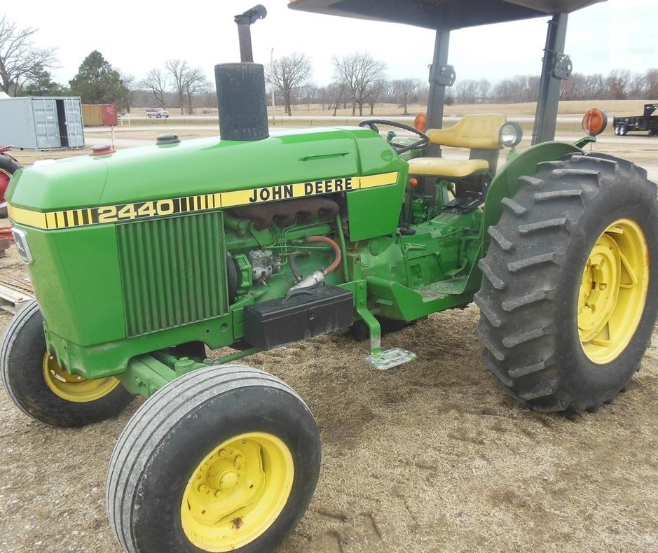 John Deere 2440 2640 Tractor Service Technical Manual TM1219 PDF