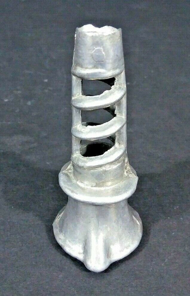 Vintage Screw In Citrus Lemon Juicer Juice Extractor 3" Die Cast