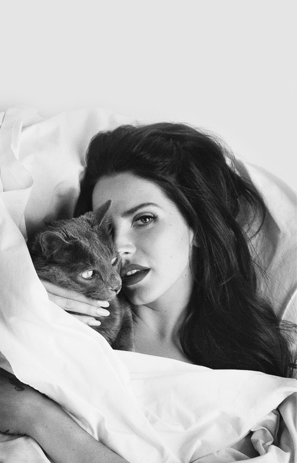 Lana Del Rey 18x28 inches Canvas Print