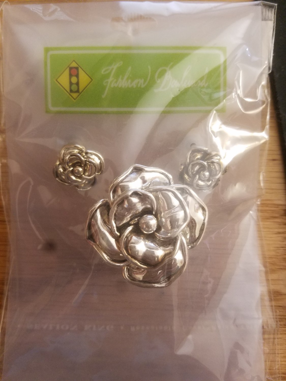 Rose Pendant Set