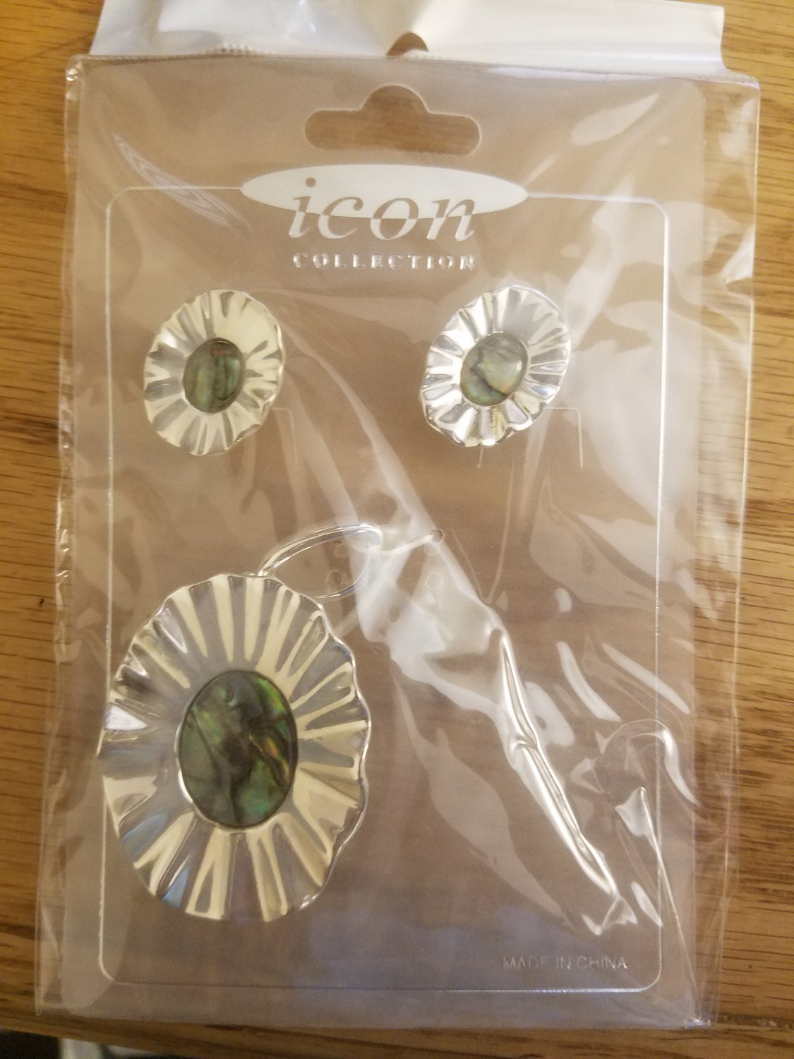 Pendant Set