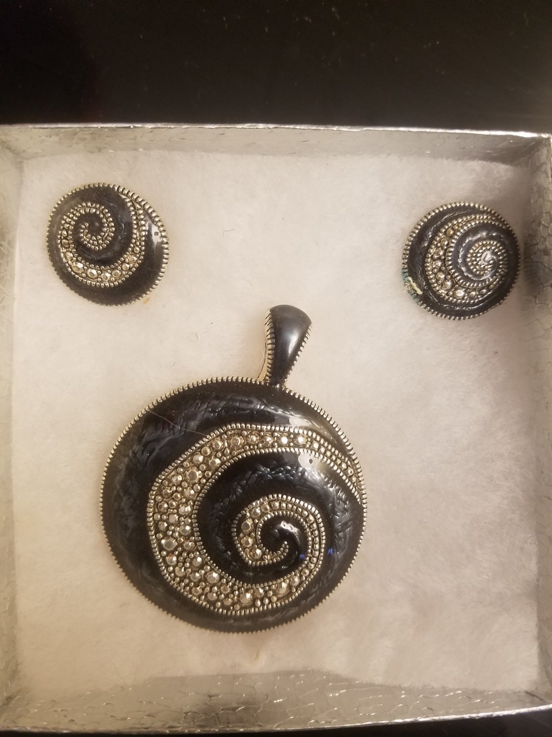Pendant Set