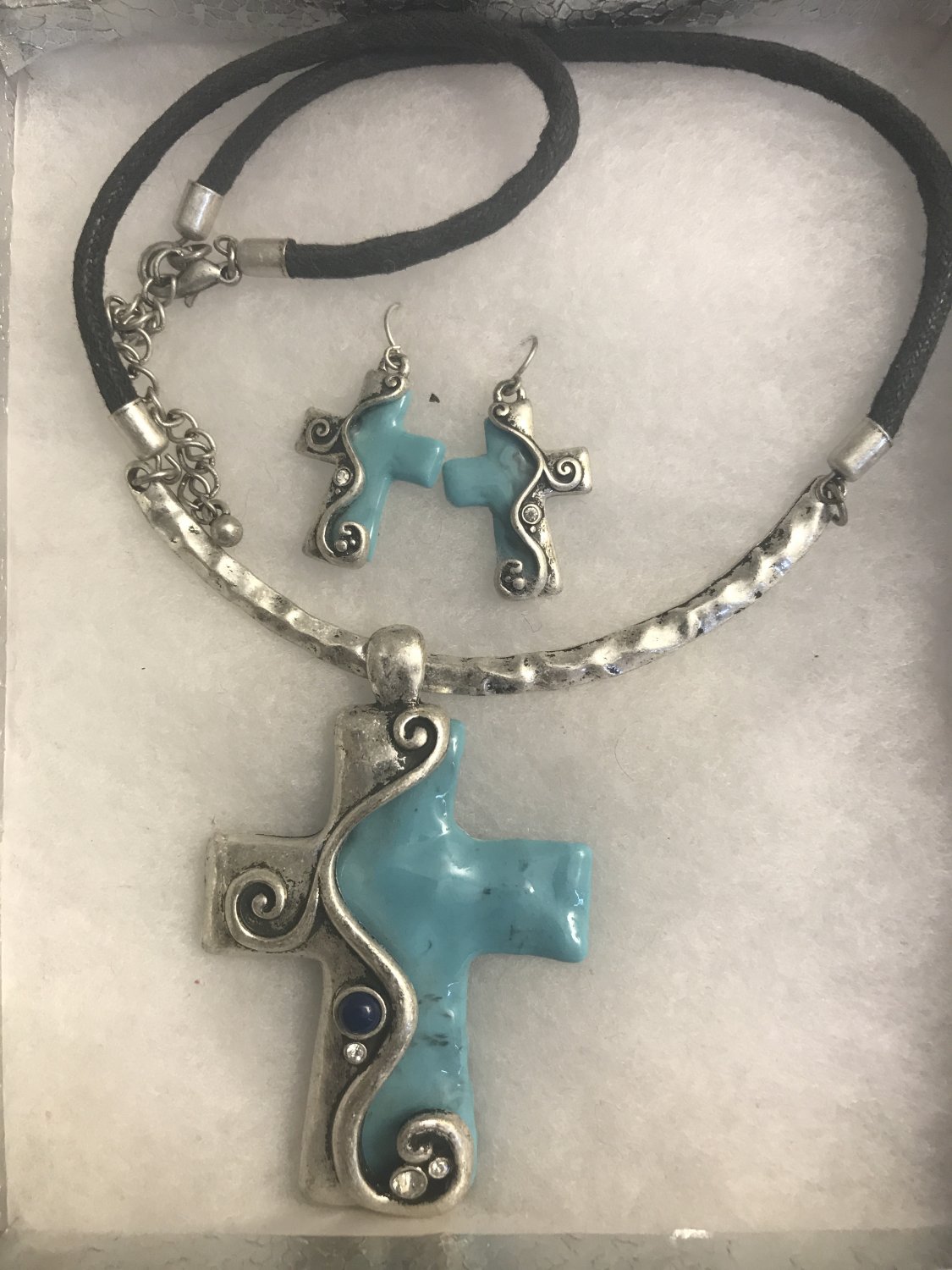 Blue Cross Necklace Set