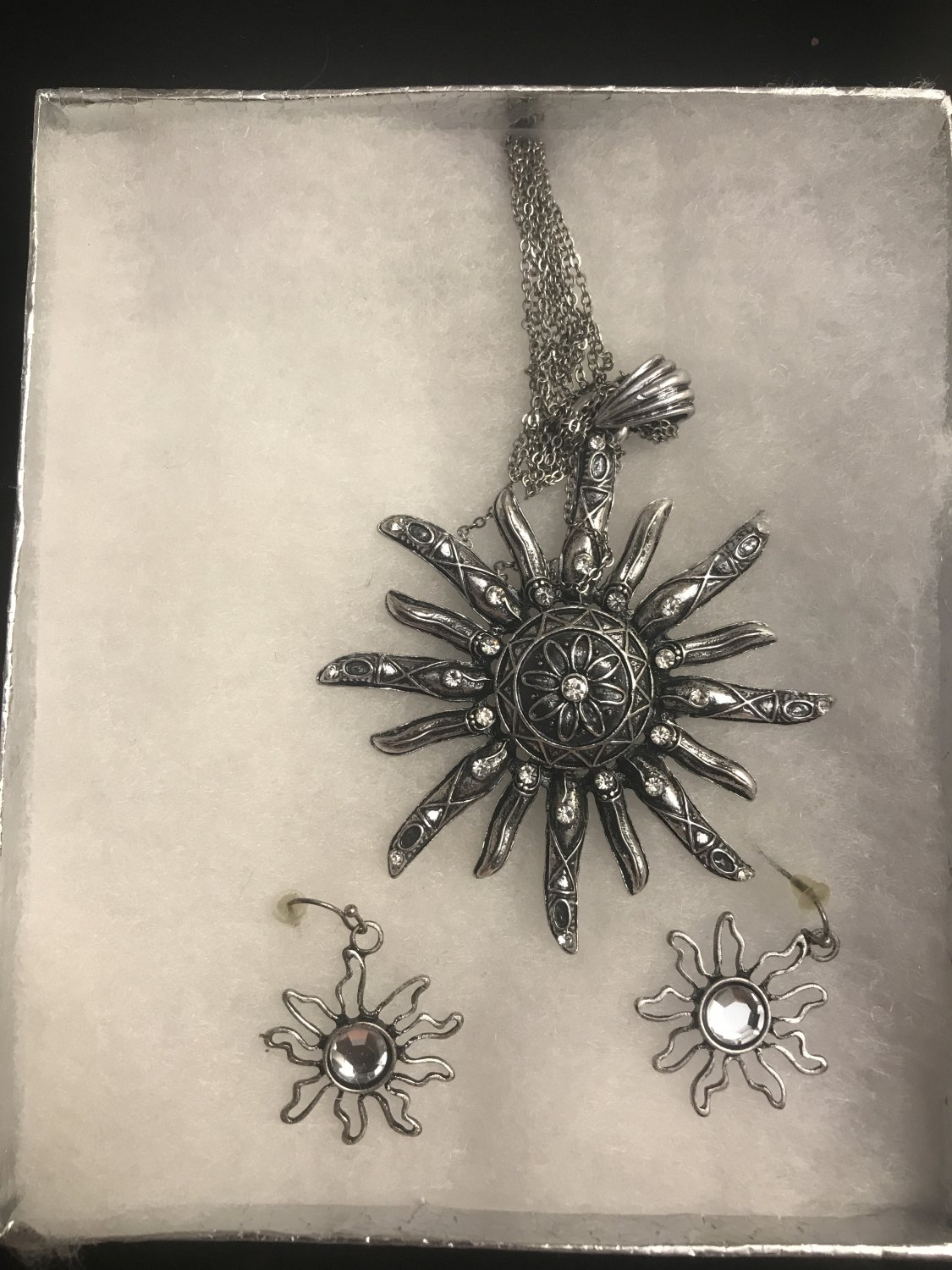 Silver Sun Necklace Set