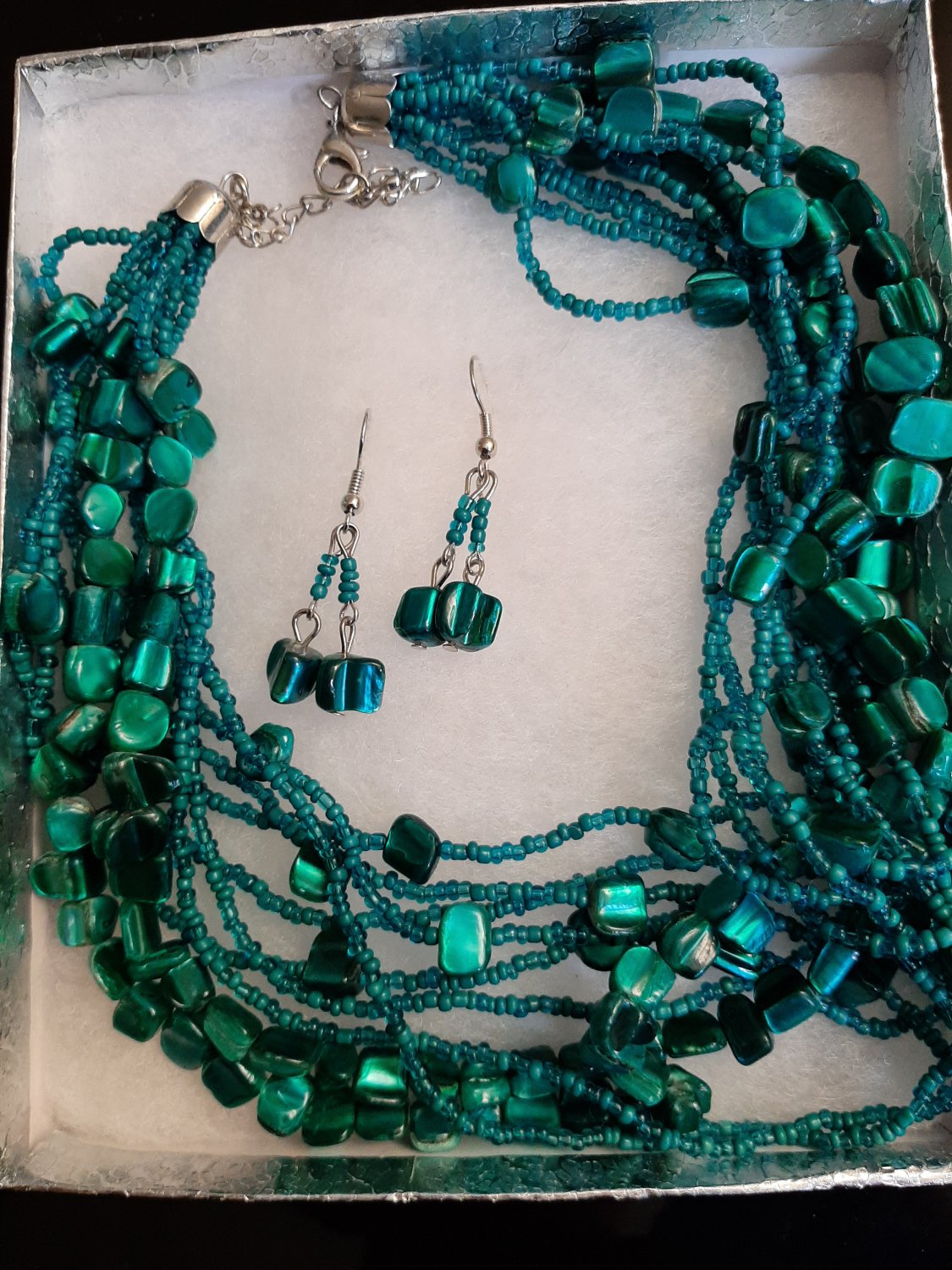 Green Bead Necklace Set