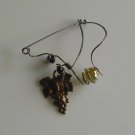 Vintage Handmade Unique Silver Tone Metal Grape Vine Glass Ball Brooch/Pin