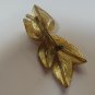 Vintage Unsigned Gold Tone Wire Leaves WFaux Pearl Center Brooch Delicate Design