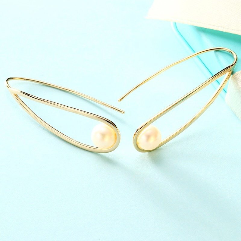 Leeyee Simple Fresh Water Pearl Stud Earring S925 Sliver Ear Ornament for Women Girls Gift Jewelry