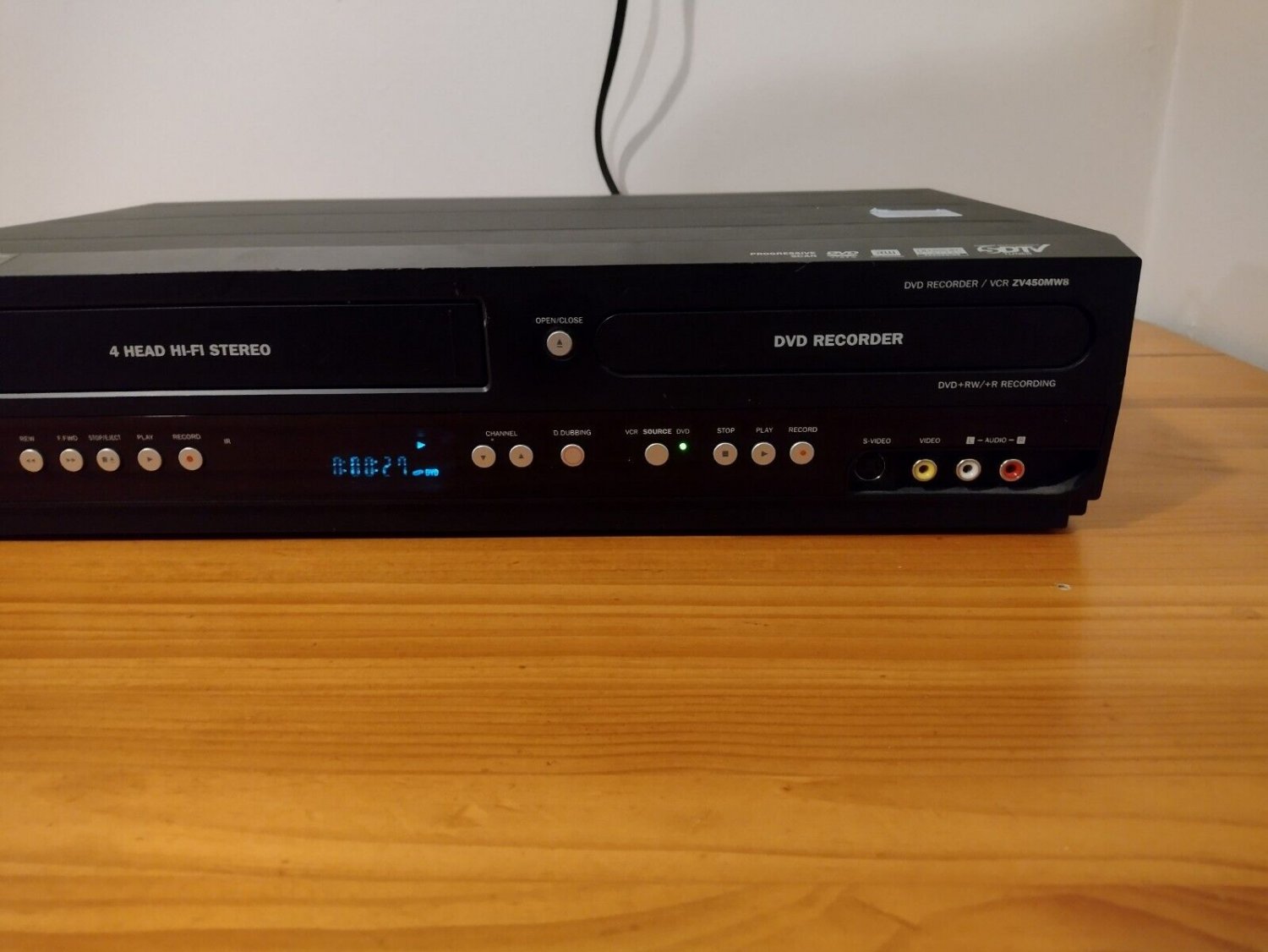 ⭐Magnavox VCR VHS /DVD Recorder Combo VHS to DVD Dubbing ZV450MW8A⭐