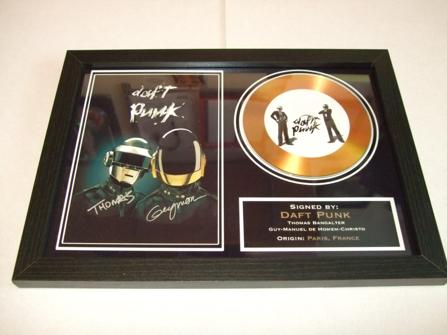 DAFT PUNK signed disc