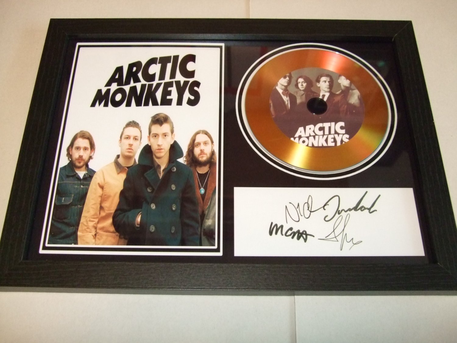 arctic monkey   signed disc